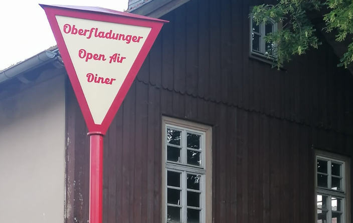 Oberfladunger Open Air Diner - Retro Beleuchtung an Fladunger Classics 2024